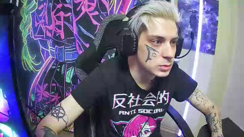 Snapshot of demonic_souls chatting on October 30, 5:47 pm Rick online show from October 30, 5:47 pm