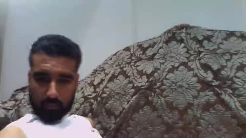         online show from December 5, 10:39 pm