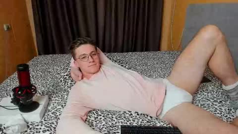 Deni online show from October 28, 6:32 pm