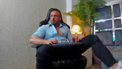 dennis_cox_ online show from January 4, 12:59 am