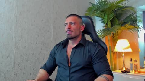 dennis_cox_ online show from December 29, 12:01 pm