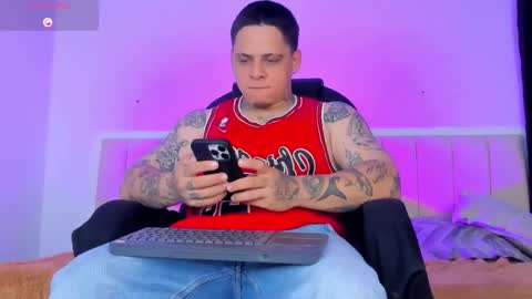 dennis munera online show from September 22, 10:59 am