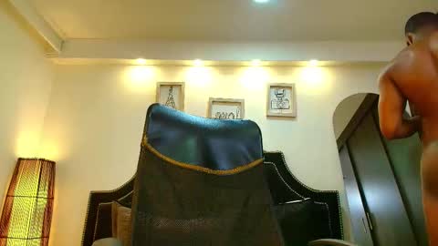 denzelrios online show from February 8, 11:31 pm