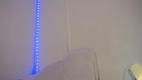 Snapshot of denzo_cornell chatting on October 10, 5:01 am denzo online show from October 10, 5:01 am