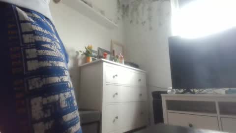 deraexli online show from March 15, 6:54 am