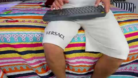 Dereck online show from June 18, 4:58 am