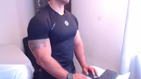 Derek online show from December 21, 2:15 pm