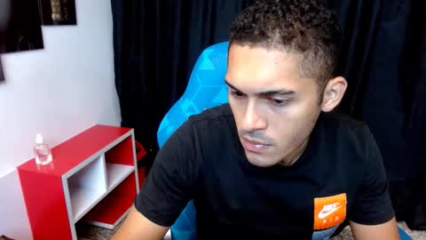 D E R E K online show from December 21, 12:57 pm