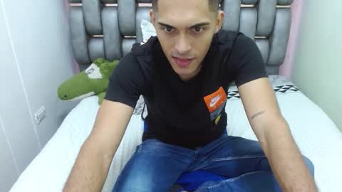 D E R E K online show from October 25, 10:39 am