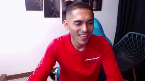 D E R E K online show from November 10, 12:32 pm