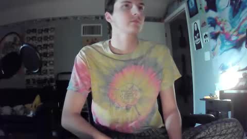 derekdings online show from December 18, 8:25 pm