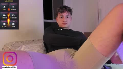 Derek  IG Derekolsen2024 online show from December 16, 1:34 am