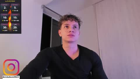 Snapshot of derekolsen_ chatting on October 21, 3:09 am Derek IG Derekolsen2024 online show from October 21, 3:09 am