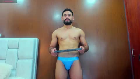 DerryBigger CM online show from December 14, 9:22 pm