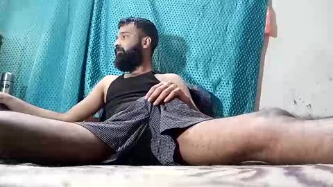 Snapshot of desi_boy799417 chatting on February 7, 5:52 am desi_boy799417 online show from February 7, 5:52 am