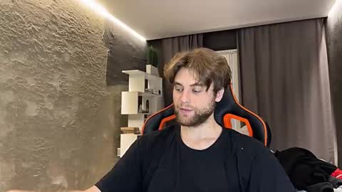 devilnut1 online show from March 13, 4:14 pm