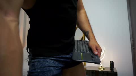 Devin Hunter online show from February 4, 11:27 pm