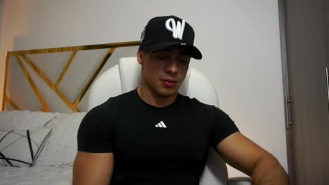 Devin Hunter online show from February 4, 3:33 am