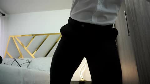 Devin Hunter online show from March 4, 7:54 pm