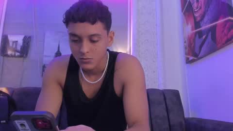 Deyvis Taylor7 online show from January 10, 3:29 am