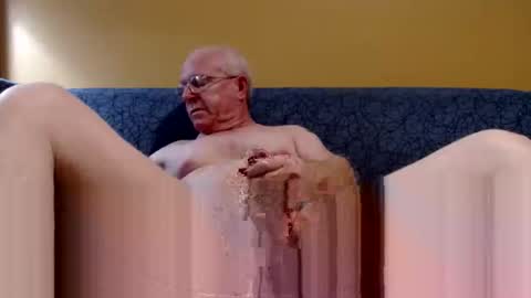 dgll576 online show from February 11, 1:43 am