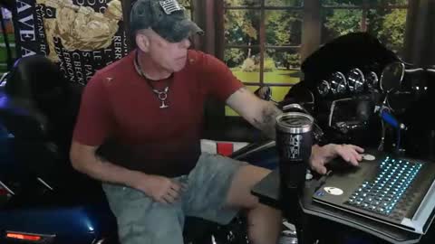 Yeti online show from February 14, 8:04 pm