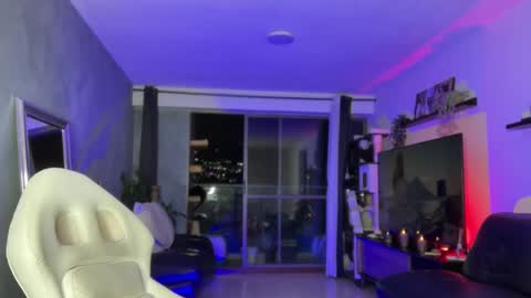 Diego online show from November 3, 1:54 am