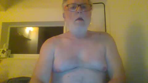 Snapshot of dial76 chatting on February 11, 2:03 am dial76 online show from February 11, 2:03 am