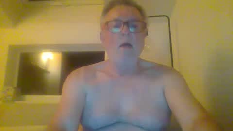 Snapshot of dial76 chatting on March 6, 4:30 am dial76 online show from March 6, 4:30 am