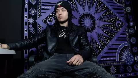 DICAPRIO online show from January 11, 6:23 pm