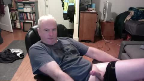 Snapshot of dickflasher5 chatting on December 27, 5:16 pm Richard Fleischer online show from December 27, 5:16 pm