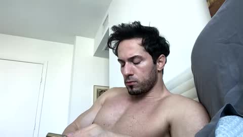 Snapshot of diegodavids chatting on December 21, 2:04 pm diegodavids online show from December 21, 2:04 pm