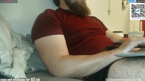 Snapshot of dikdowndaddy chatting on October 1, 7:34 am Daddy online show from October 1, 7:34 am