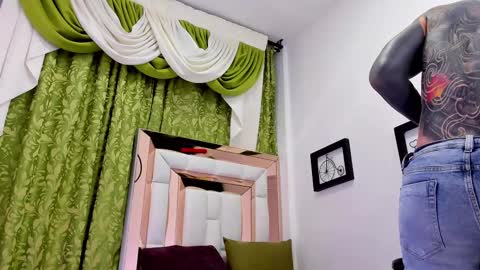 Snapshot of dilan_scootk_ chatting on February 21, 11:11 am dilan_scootk_ online show from February 21, 11:11 am