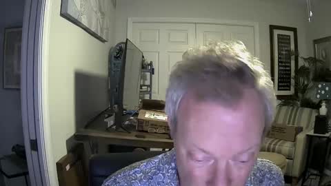 Snapshot of dirkpitt223 chatting on January 21, 4:55 am DirtkPitt Fun guy working online show from January 21, 4:55 am