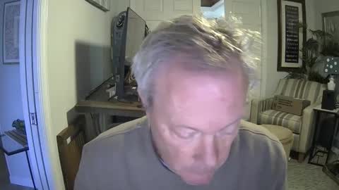 Snapshot of dirkpitt223 chatting on January 21, 7:17 pm DirtkPitt Fun guy working online show from January 21, 7:17 pm