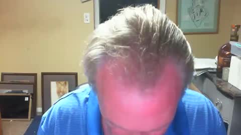 Snapshot of dirkpitt223 chatting on October 19, 2:31 pm DirtkPitt Fun guy working online show from October 19, 2:31 pm