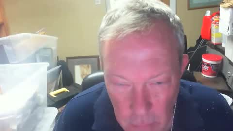 Snapshot of dirkpitt223 chatting on December 5, 6:34 pm DirtkPitt Fun guy working online show from December 5, 6:34 pm