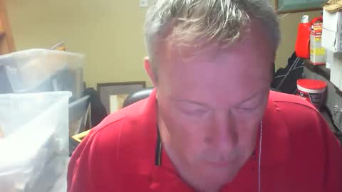 Snapshot of dirkpitt223 chatting on December 4, 8:29 pm DirtkPitt Fun guy working online show from December 4, 8:29 pm