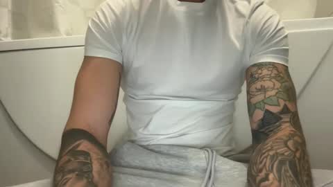 Snapshot of dirtyprettyboi chatting on October 12, 10:53 am buy tokens with link online show from October 12, 10:53 am
