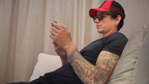 Snapshot of dirtyprettyboi chatting on January 13, 6:27 am buy tokens with link online show from January 13, 6:27 am