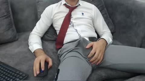 dirtyybooyy77 online show from October 2, 8:35 pm