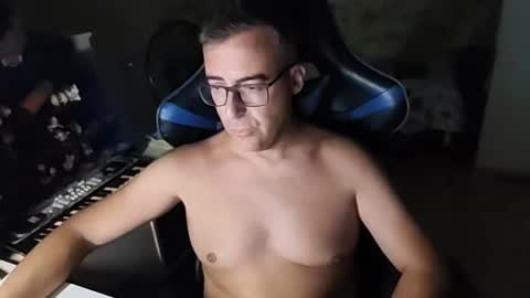 ditos_c online show from July 25, 9:22 pm
