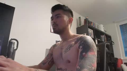 D online show from January 12, 9:35 am