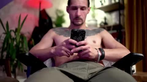 Silverhand online show from September 25, 8:24 am