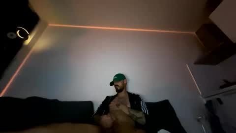 Azier online show from October 21, 1:31 am