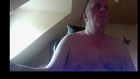 doggy2629 online show from April 5, 8:00 am