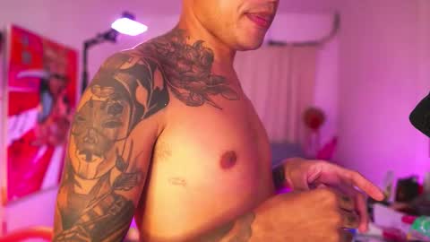 jjhoy online show from October 14, 8:32 am