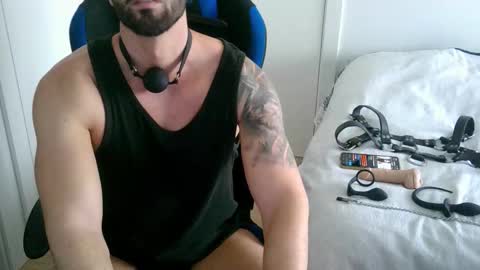 DominatedTitan online show from November 30, 12:51 pm