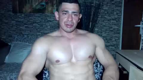 Snapshot of dominatemuscle chatting on October 1, 8:24 pm Kevin online show from October 1, 8:24 pm